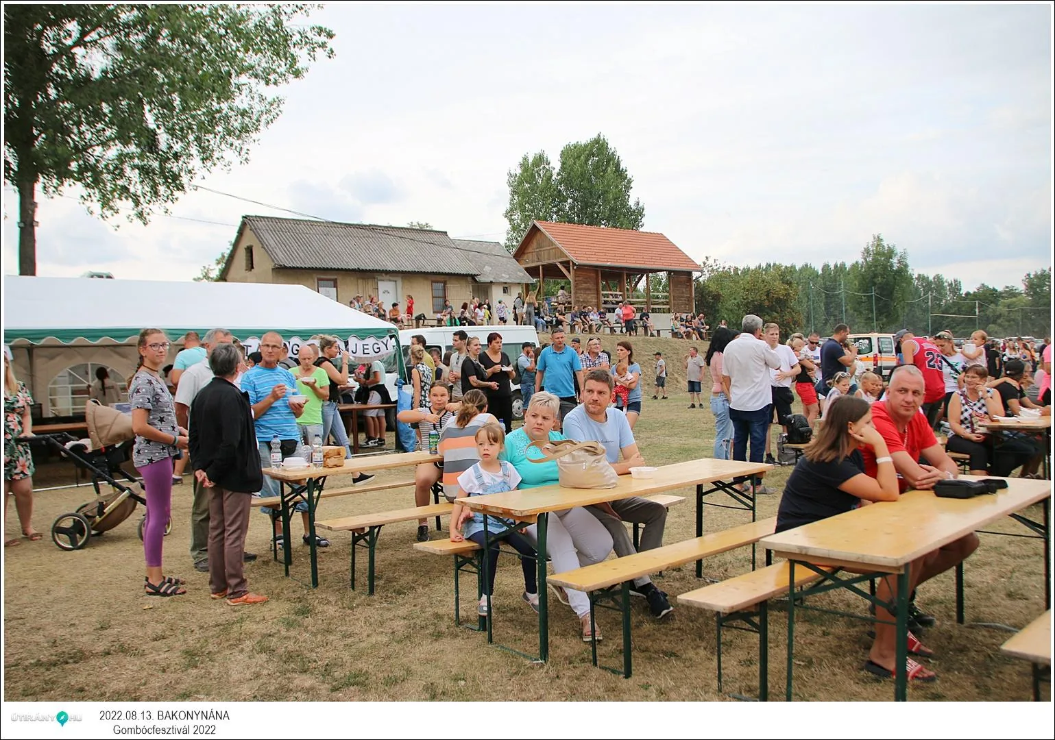 Fotók, Útirány.hu: