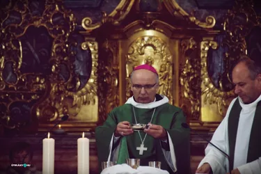 Megújulás utáni első Hálaadó Szentmise
