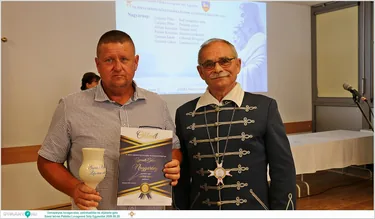 Ünnepélyes lovagavatás, pálinkaáldás és díjátadó gála