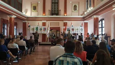 Nemzeti vágta sorsolás Hadtörténelmi múzeum Bp. Márványterme