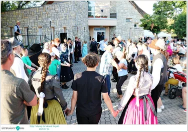 Sólyi Falunap és fakanál forgató