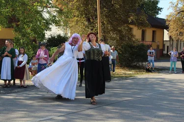 Szüreti felvonulás és utcabál