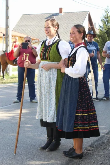 Szüreti felvonulás és utcabál