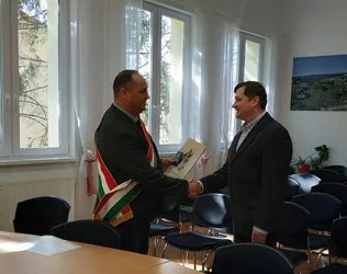 Állampolgársági esküt tett Ácsteszéren borítóképe