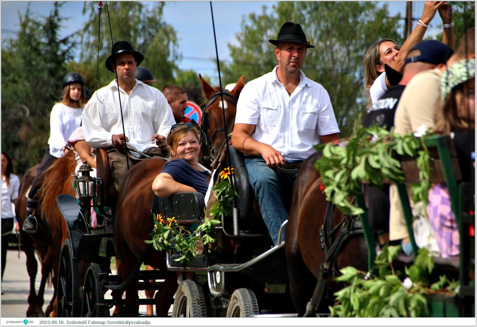 Fotók, Útirány.hu