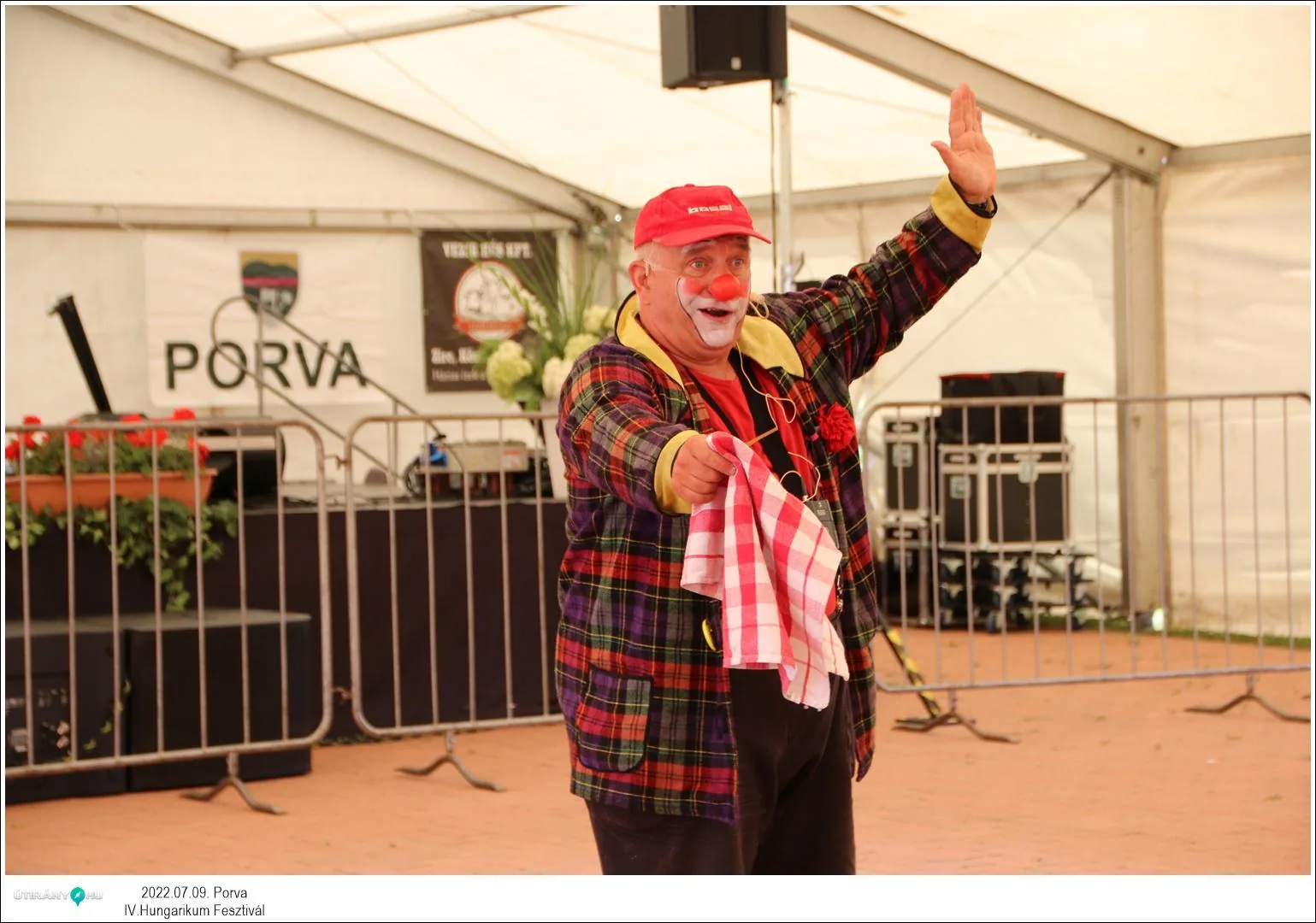 Fotók, Útirány.hu: