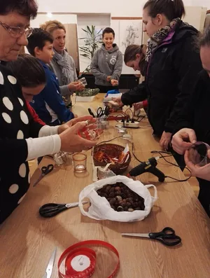 Kézműves foglalkozás