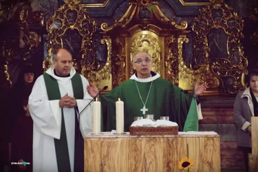 Megújulás utáni első Hálaadó Szentmise