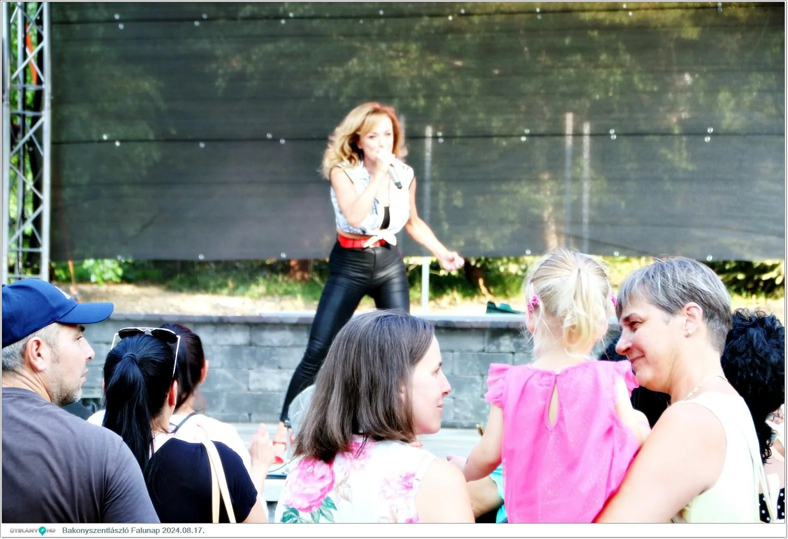 Fotók, Útirány.hu