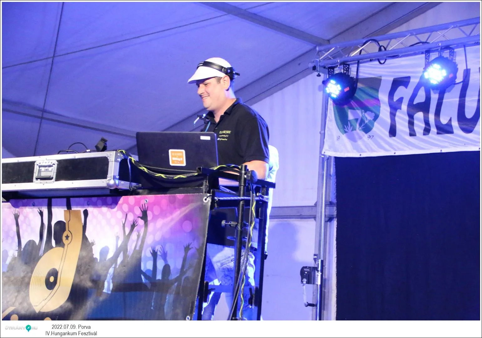 Fotók, Útirány.hu: