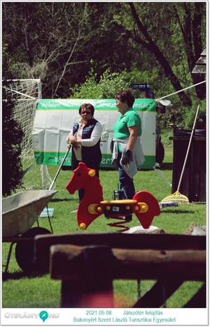 Játszótér felújítás 2021 / Fotók: Útirány.hu