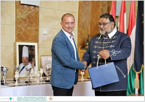 Díjkiosztó, szentelés, avatás, felvonulás