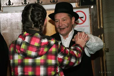 Farsangi Vigadalom a cseszneki Kisbükk majorban