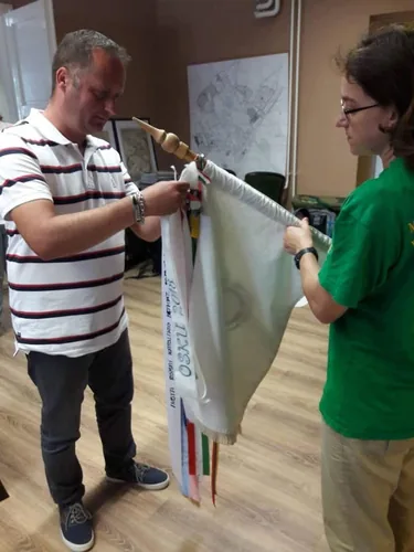 GYÖNGYÖK ÚTJA ÖSKÜN