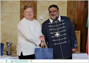 Díjkiosztó, szentelés, avatás, felvonulás