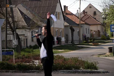"Maradj otthon" a Petőfi Színház jön el! Online is!