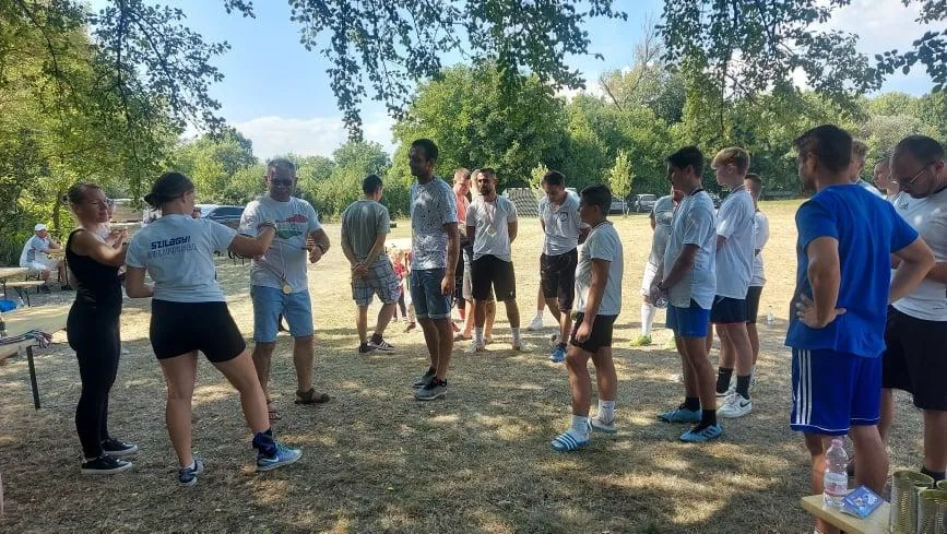 Vasárnap foci fotók, Önkormányzat