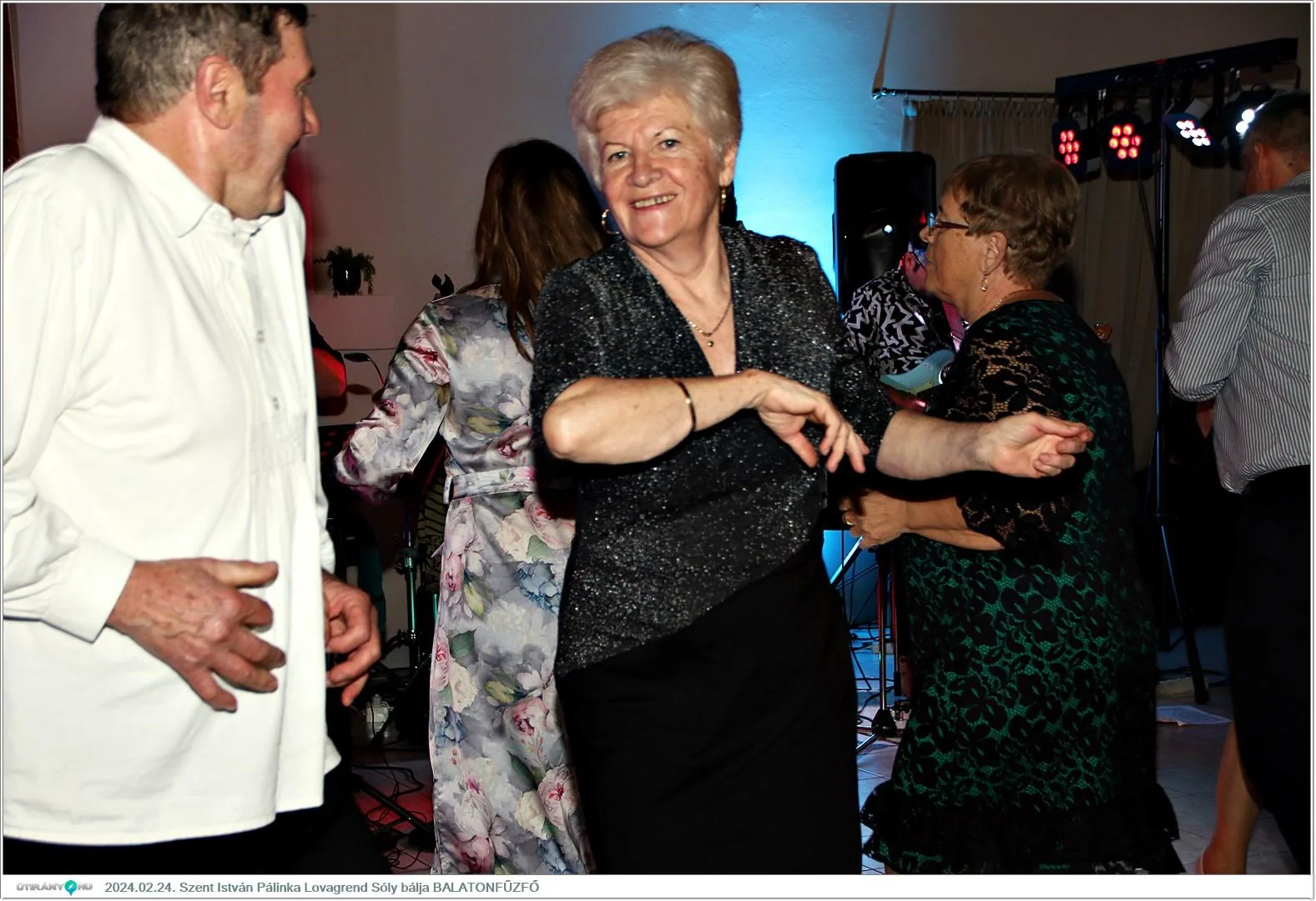 Fotók, Útirány.hu