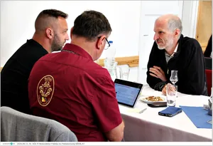 A bírálat pillanatai. Fotók: Útirány.hu