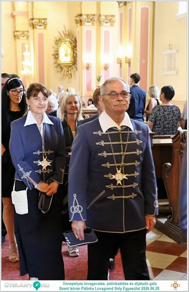Ünnepélyes lovagavatás, pálinkaáldás és díjátadó gála