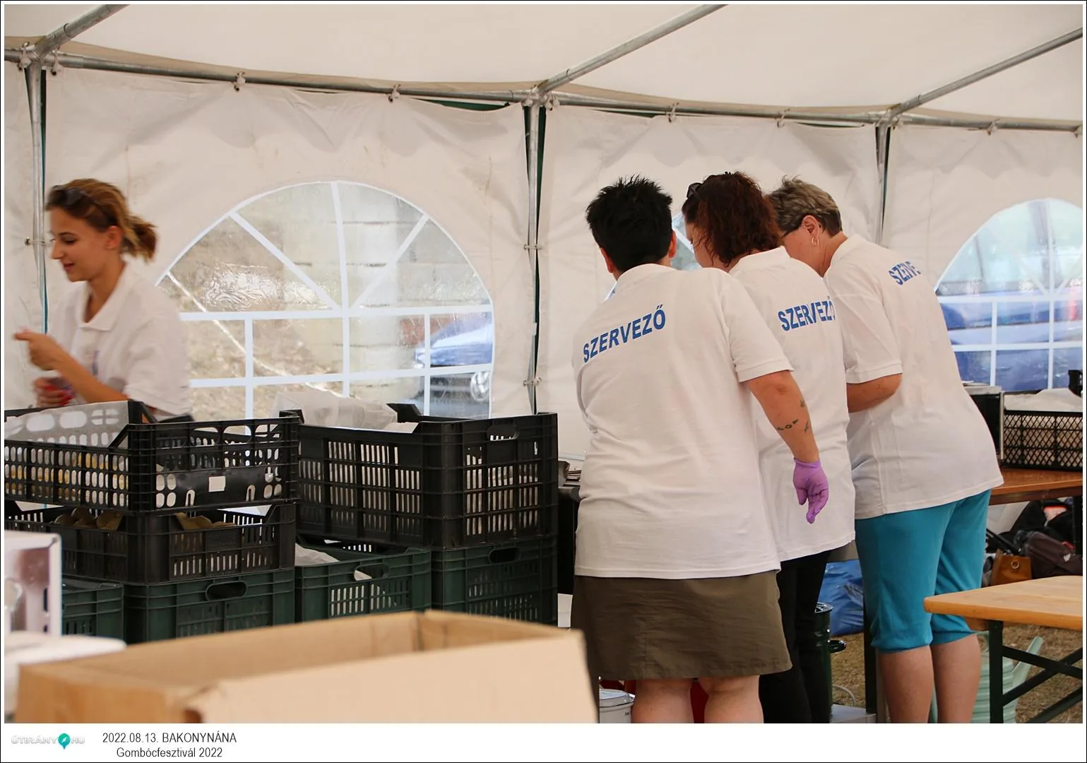 Fotók, Útirány.hu: