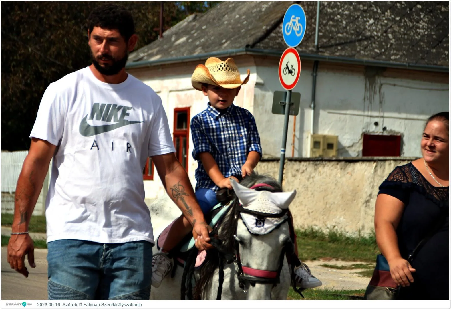 Fotók, Útirány.hu