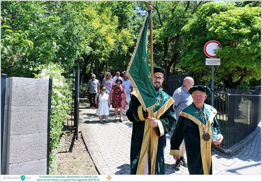 Ünnepélyes lovagavatás, pálinkaáldás és díjátadó gála
