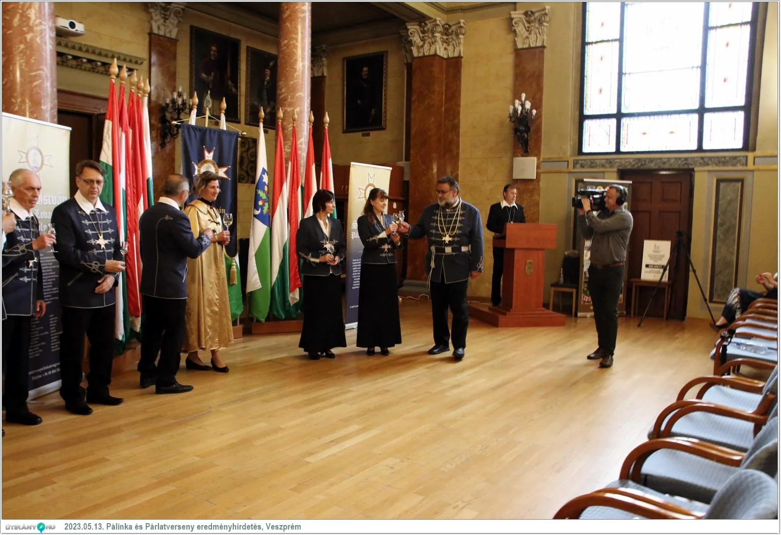 Fotók, Útirány.hu