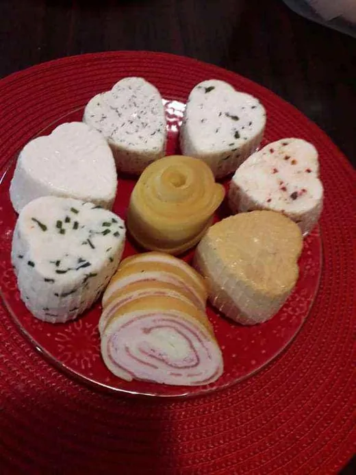 'Házi tej, sajtok' cikk borítóképe