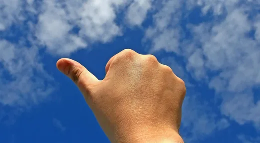 'Lépd át a határaidat, cselekedj!' cikk borítóképe