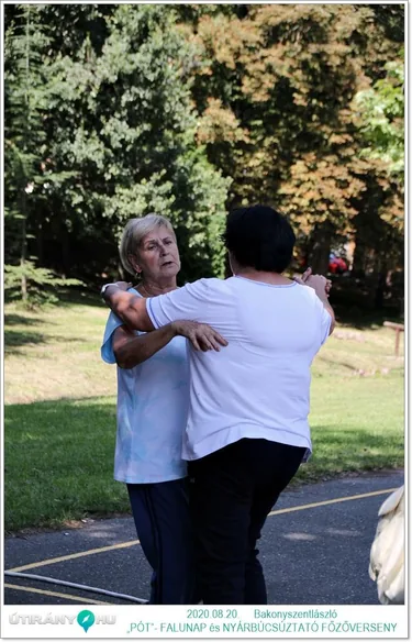 „PÓT”- FALUNAP és NYÁRBÚCSÚZTATÓ FŐZŐVERSENY KÉPEK / Fotók: Útirány.hu