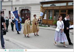 Díjkiosztó, szentelés, avatás, felvonulás