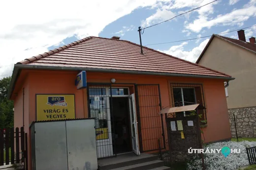 'Komenda Vegyeskereskedés' cikk borítóképe