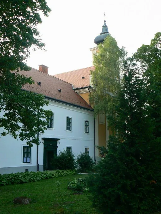 'Monostor ünnepi nyitva tartás' cikk borítóképe