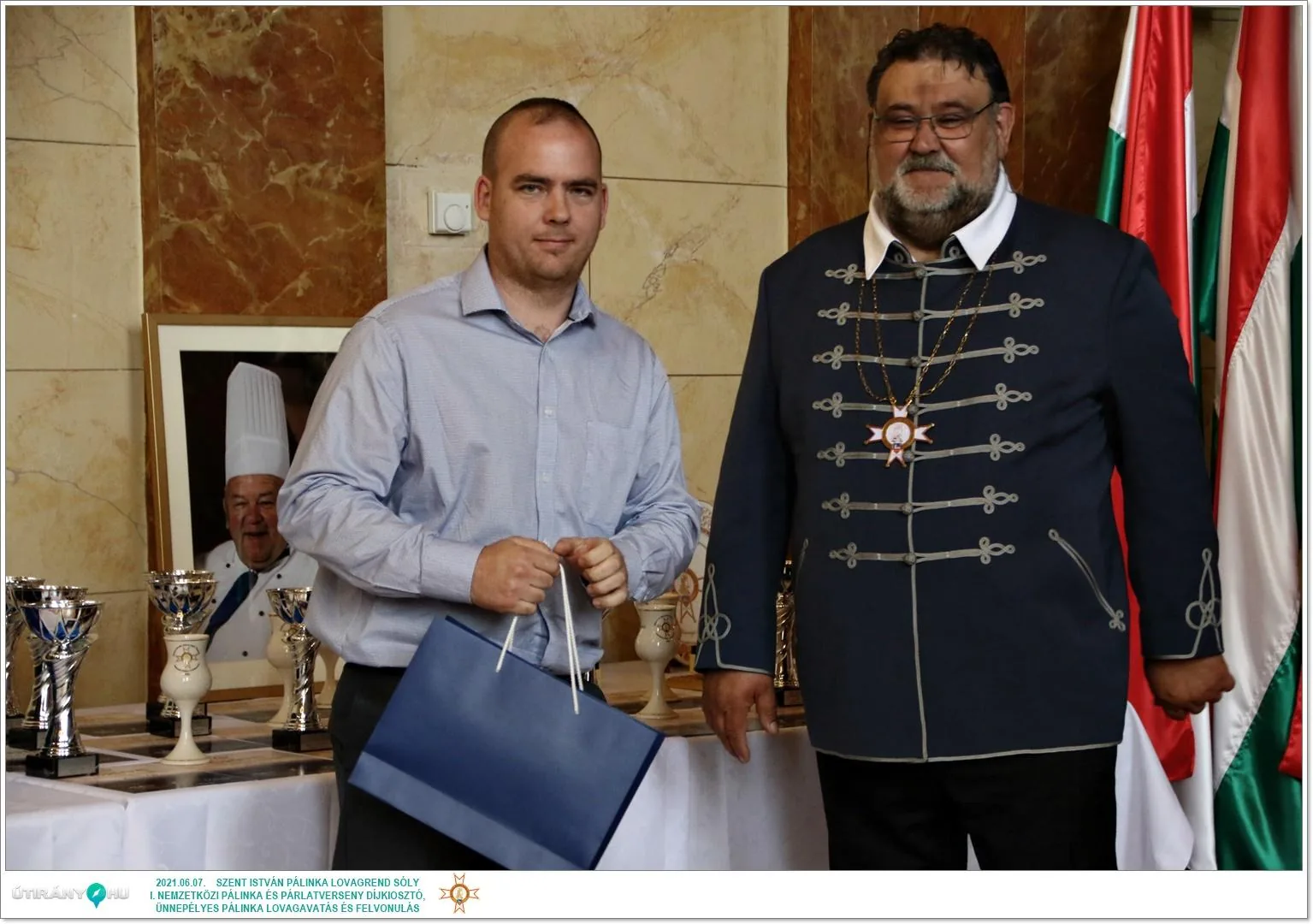 Díjkiosztó, szentelés, avatás, felvonulás