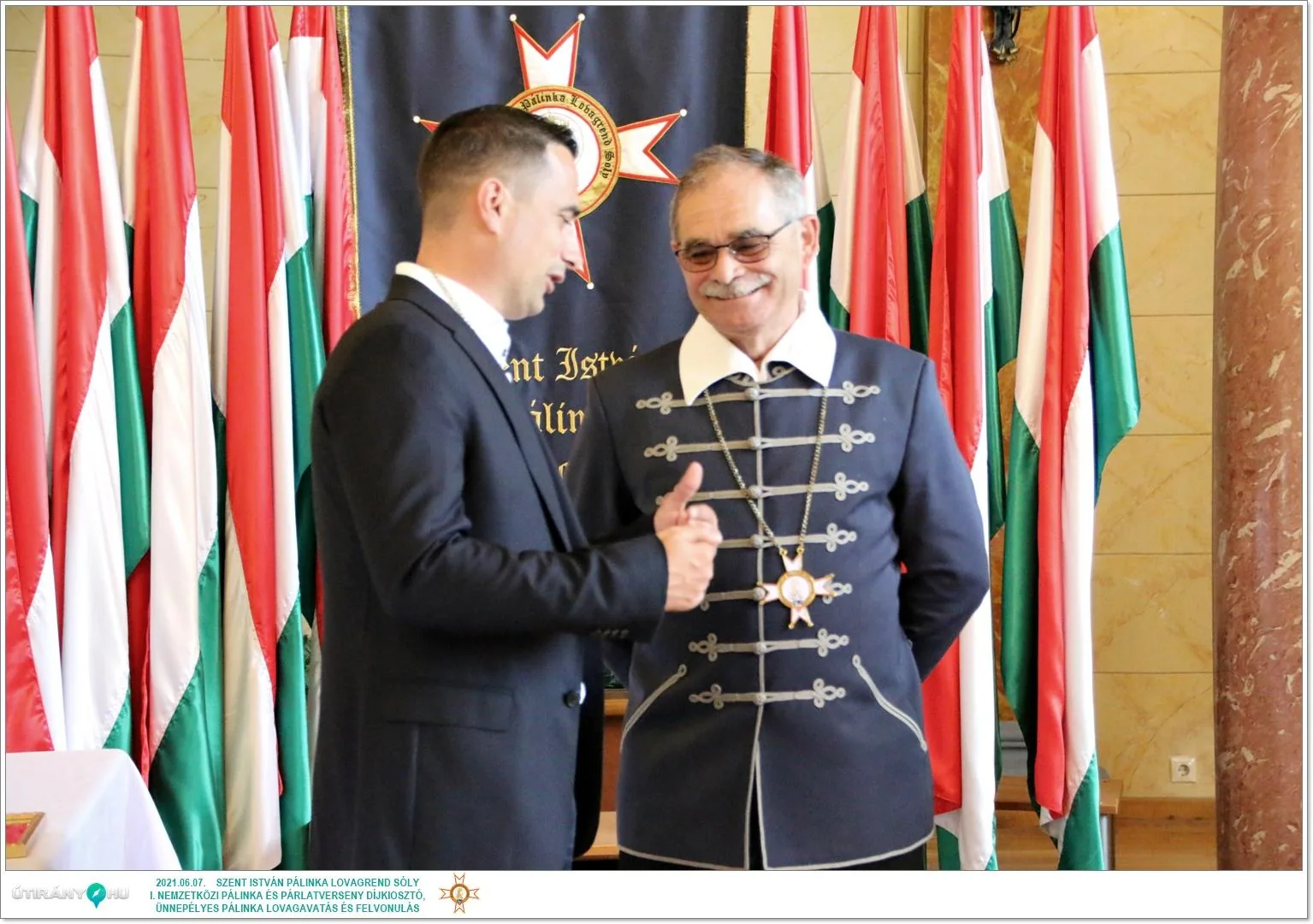 Díjkiosztó, szentelés, avatás, felvonulás