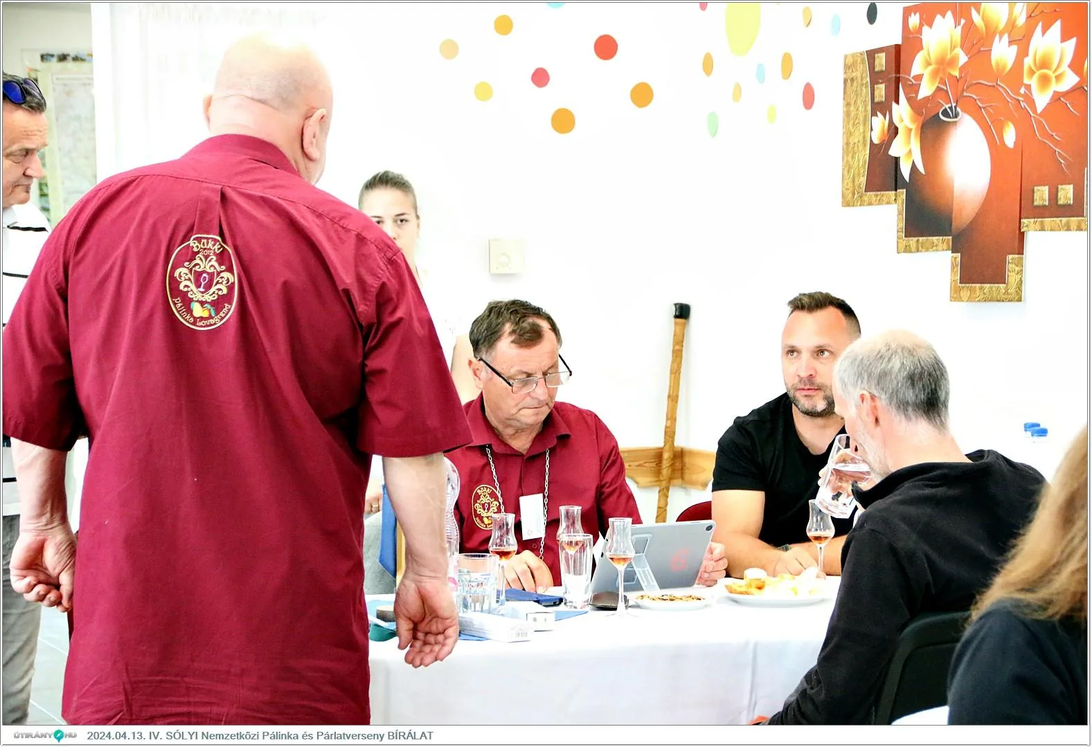 A bírálat pillanatai. Fotók: Útirány.hu