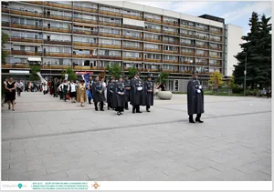 Díjkiosztó, szentelés, avatás, felvonulás