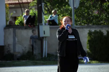 "Maradj otthon" a Petőfi Színház jön el! Online is!