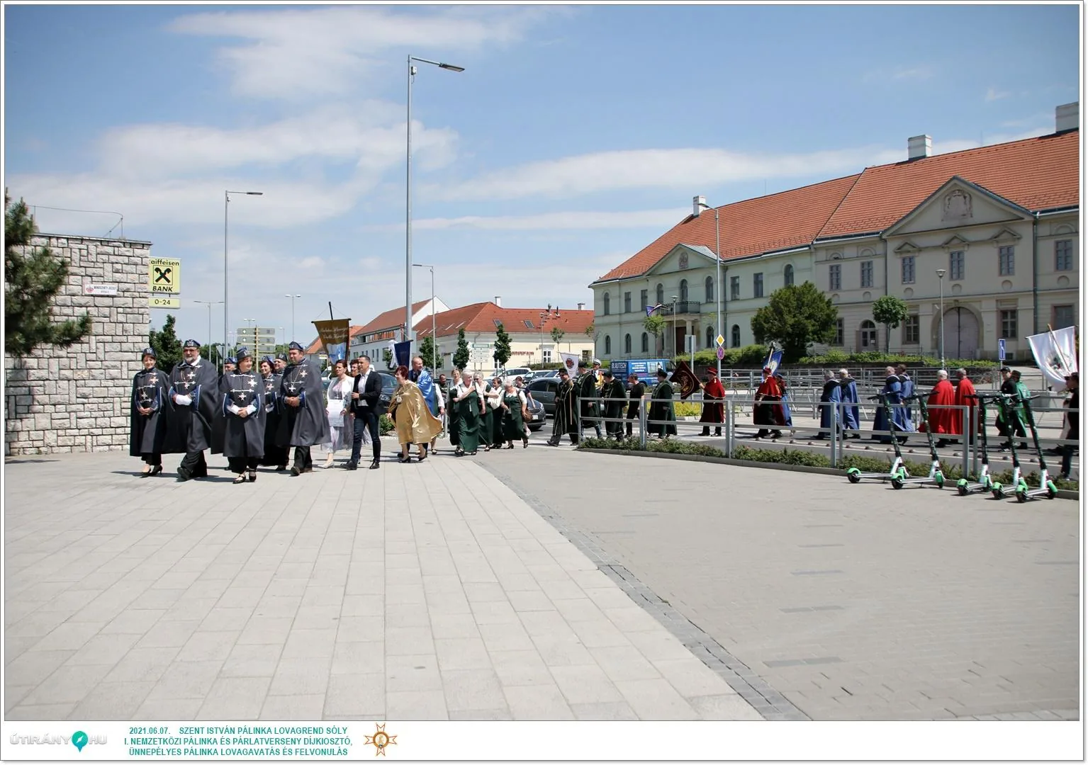 Díjkiosztó, szentelés, avatás, felvonulás