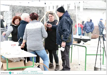 XI. BAKONYBÉLI HAGYOMÁNYŐRZŐ FALUSI DISZNÓVÁGÁS