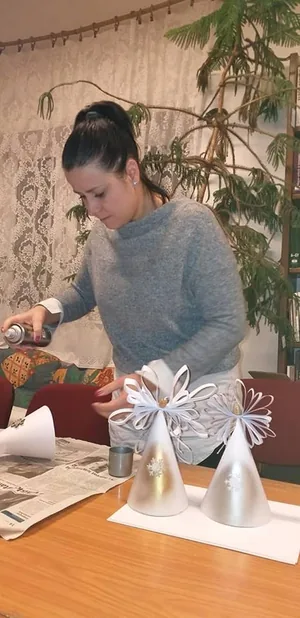 Kézműves foglalkozás 2018.12.08. fotók