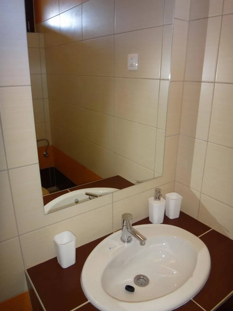 Földszinti standard franciaágyas szoba