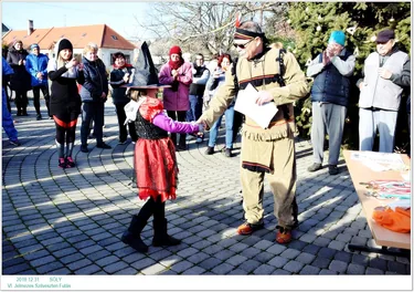VI. Szilveszteri jelmezes futás. Fotók: Önkormányzat