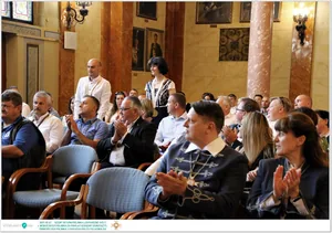 Díjkiosztó, szentelés, avatás, felvonulás