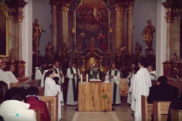 Megújulás utáni első Hálaadó Szentmise