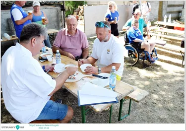 Sólyi Falunap és fakanál forgató