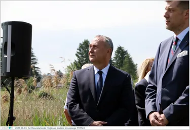  Az Összetartozás Hídjának átadási ünnepsége