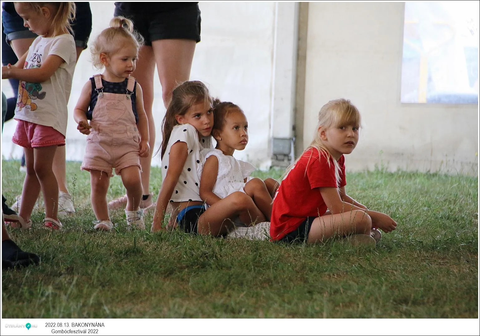 Fotók, Útirány.hu: