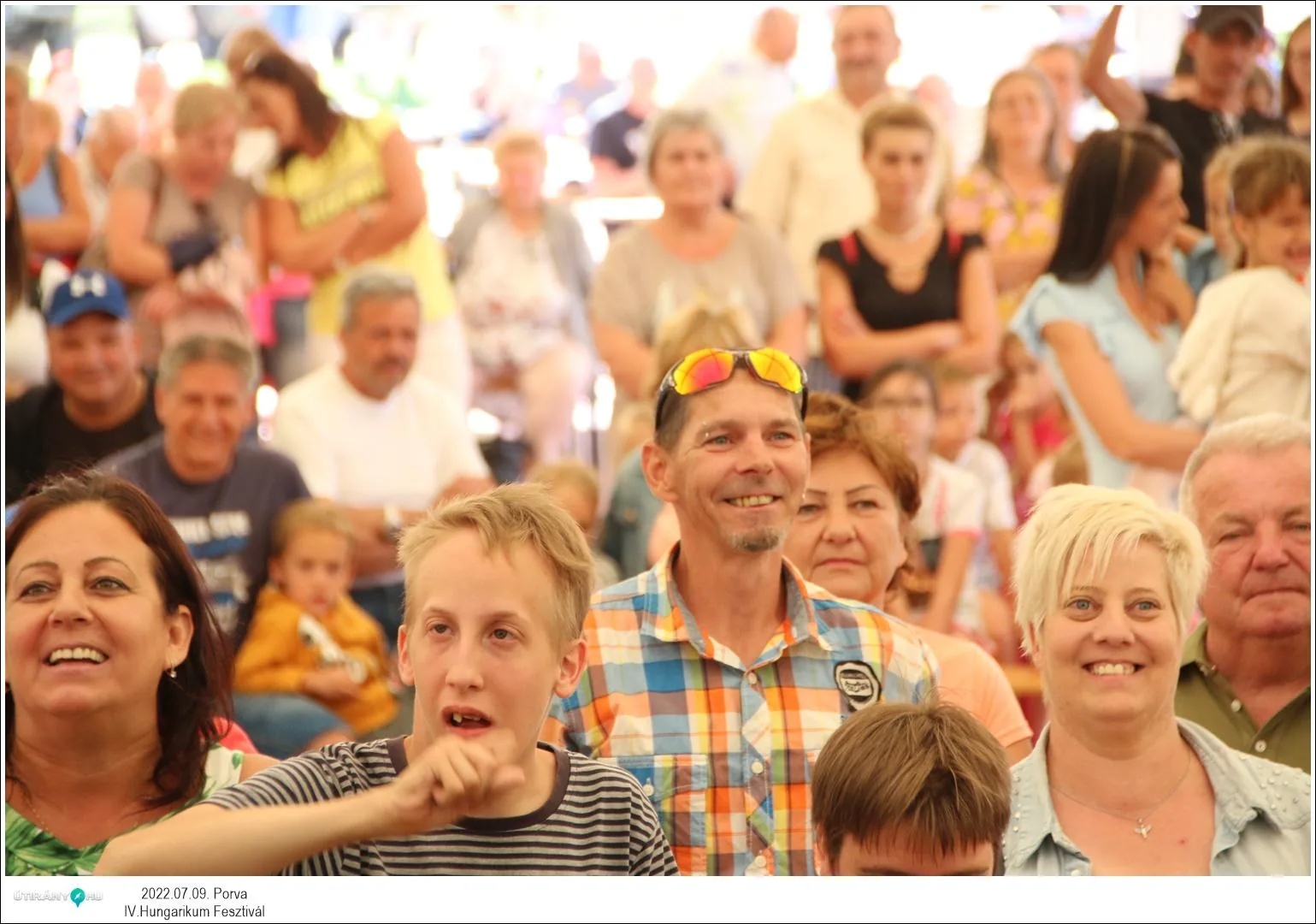 Fotók, Útirány.hu: